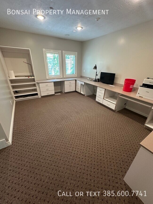 Building Photo - 11291 Palisade View Dr