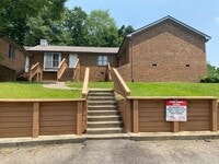 Building Photo - Brockton Dr.-4700