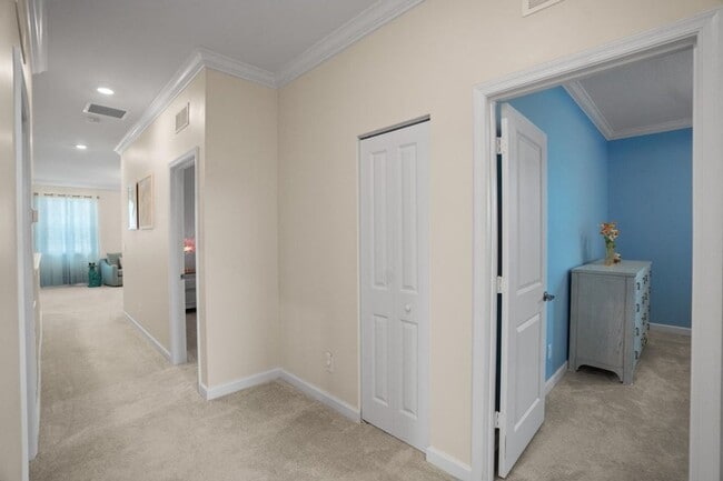 Building Photo - 1120 Haywagon Trl