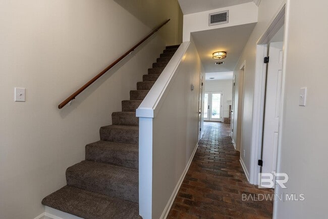 Building Photo - 359 S Mobile St