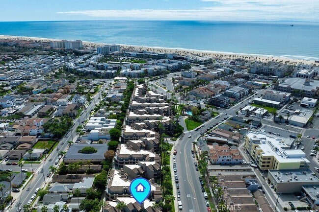 Building Photo - 430 Lake St