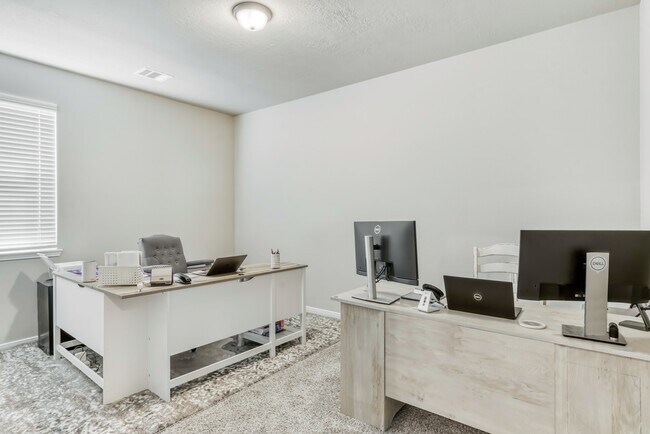 Building Photo - 15225 Still Water Mdw Lp