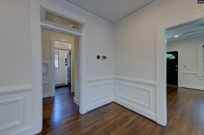 Building Photo - 2405 Sumter St