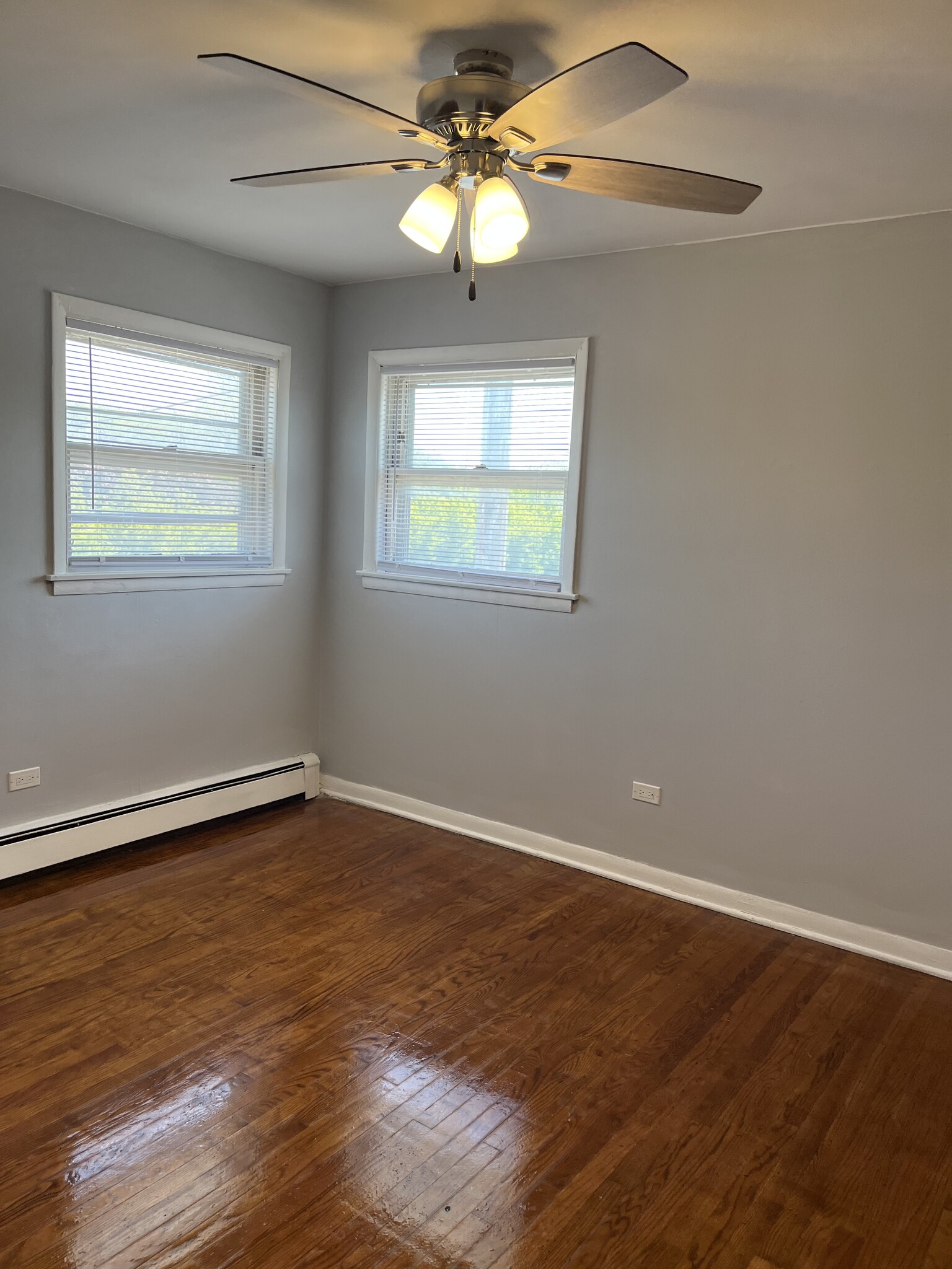 Building Photo - 3601 W 79th St