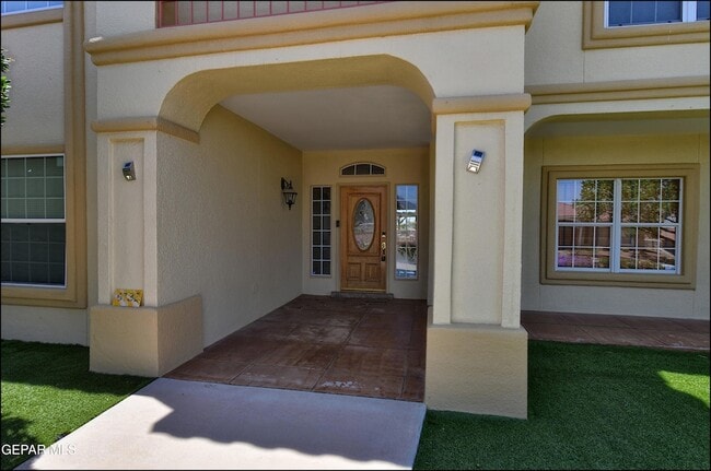 Building Photo - 6732 Pearl Ridge Dr