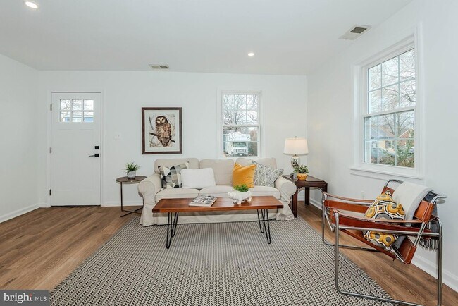 Building Photo - 108 New Jersey Ave NW