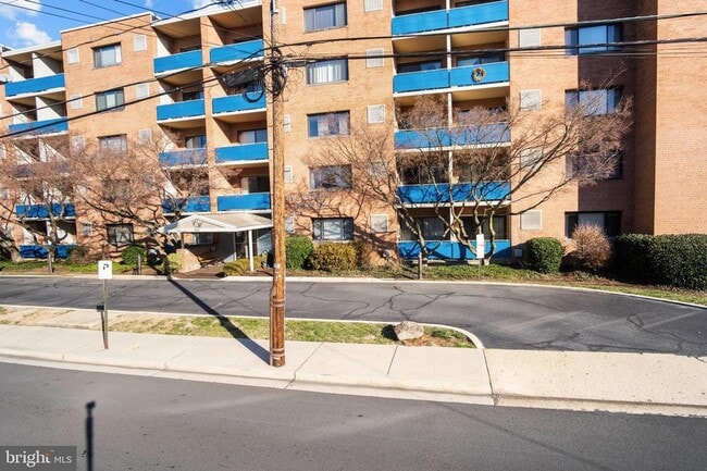Building Photo - 1931 N Cleveland St