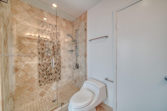 Building Photo - 7320 SW 100th Ct