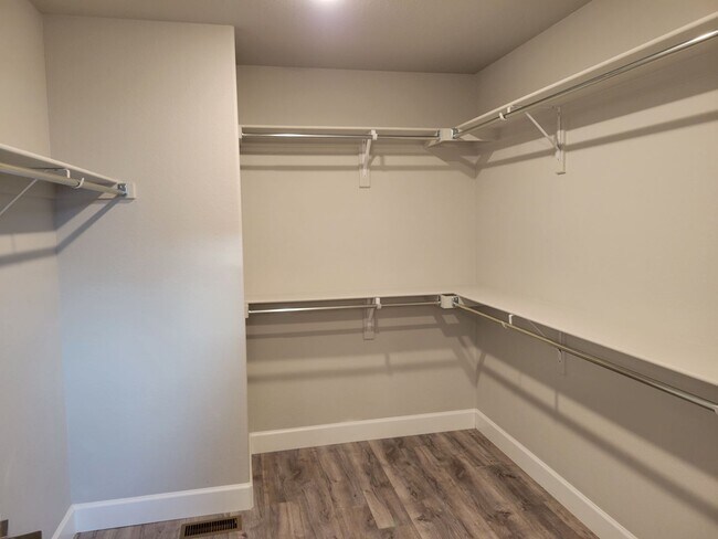 Building Photo - 6309 Moor Grass Hts