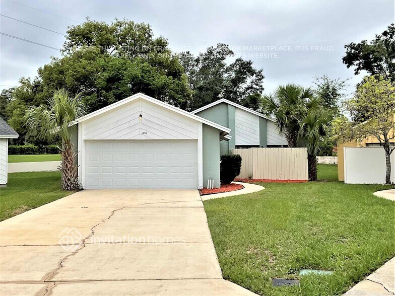 Primary Photo - 1401 Goolagong Ct