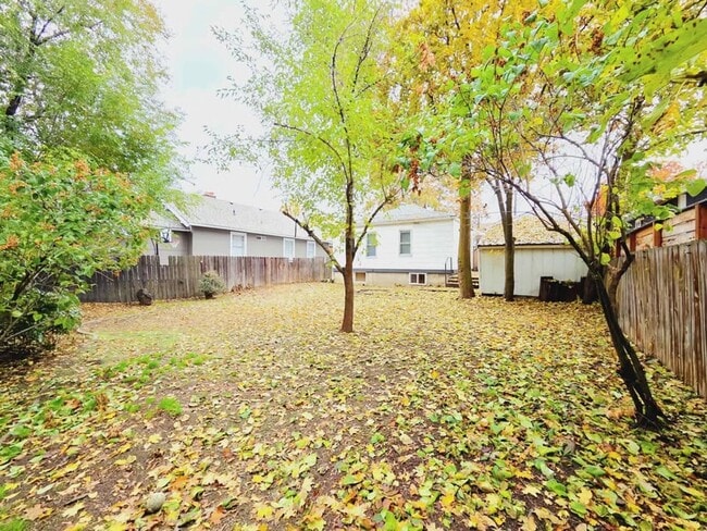 Building Photo - Charming 3 Bedroom, 2 Bath House For Rent!!