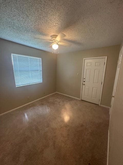 Building Photo - 9902 Roxanna Dr