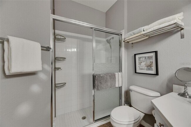 Building Photo - 2068 Sifield Greens Way