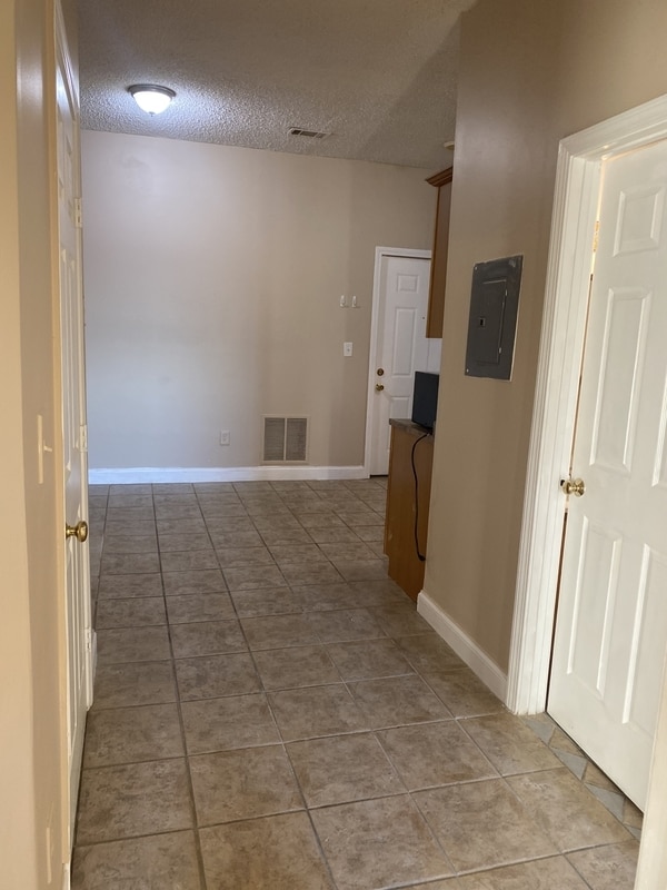 Building Photo - 260 Fountain St