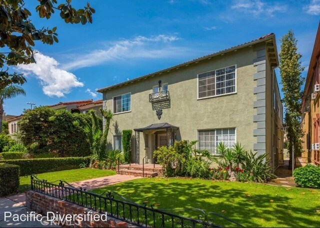 Building Photo - 227 S Gale Dr