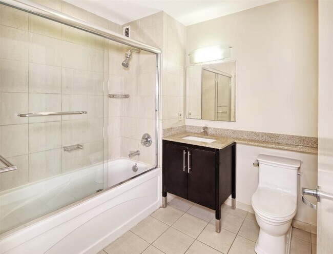 Building Photo - 20 Newport Pkwy