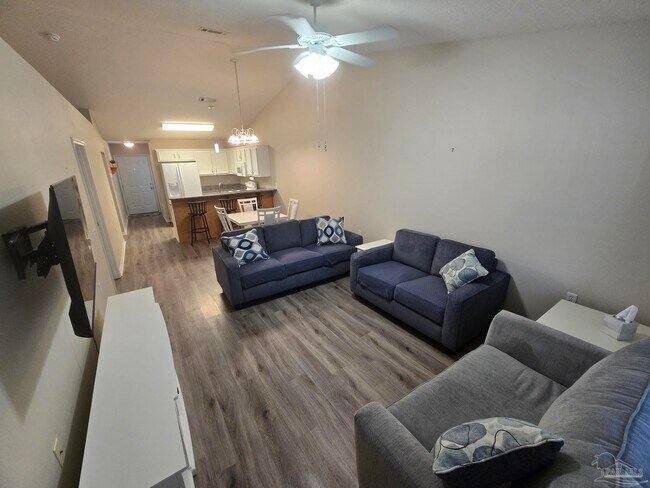 Building Photo - 9783 Cobblebrook Dr