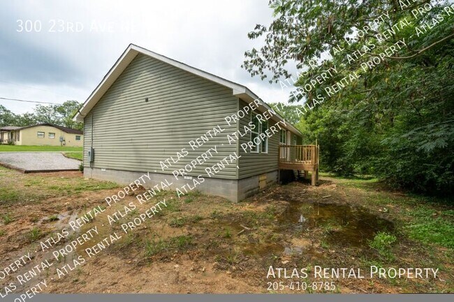 Building Photo - 300 23rd Ave NE