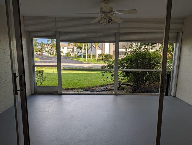 Building Photo - 104 Moccasin Trail S