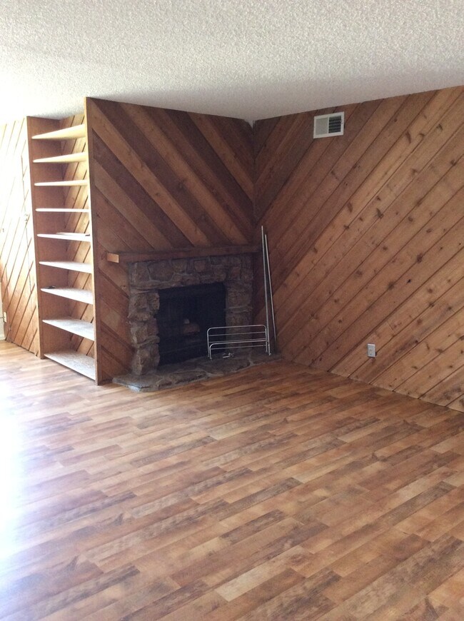 Building Photo - Arborwood Condo in North Boulder