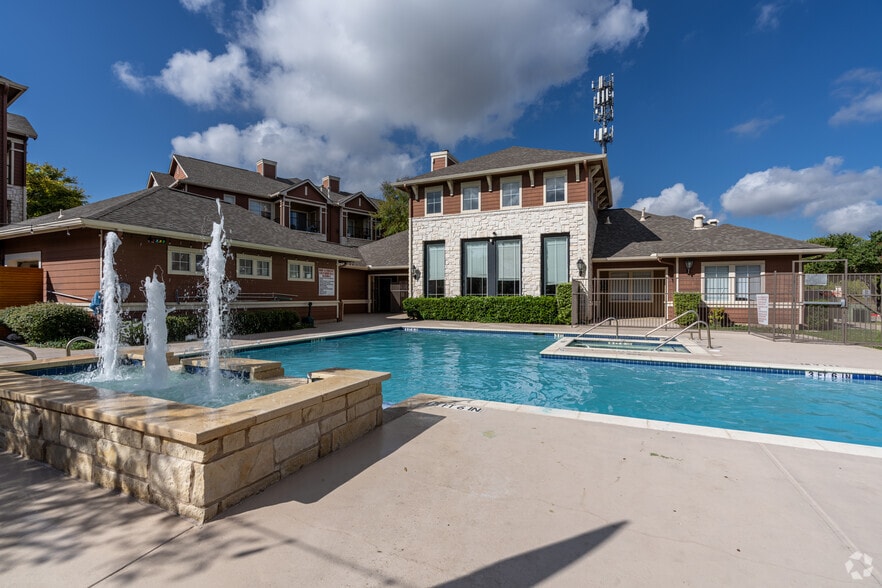 Swimming Pool - Bellwood