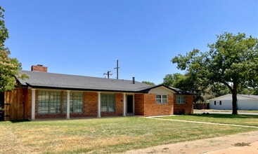 Building Photo - 2702 60th St