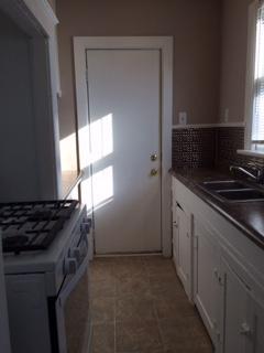 Building Photo - 305 First St