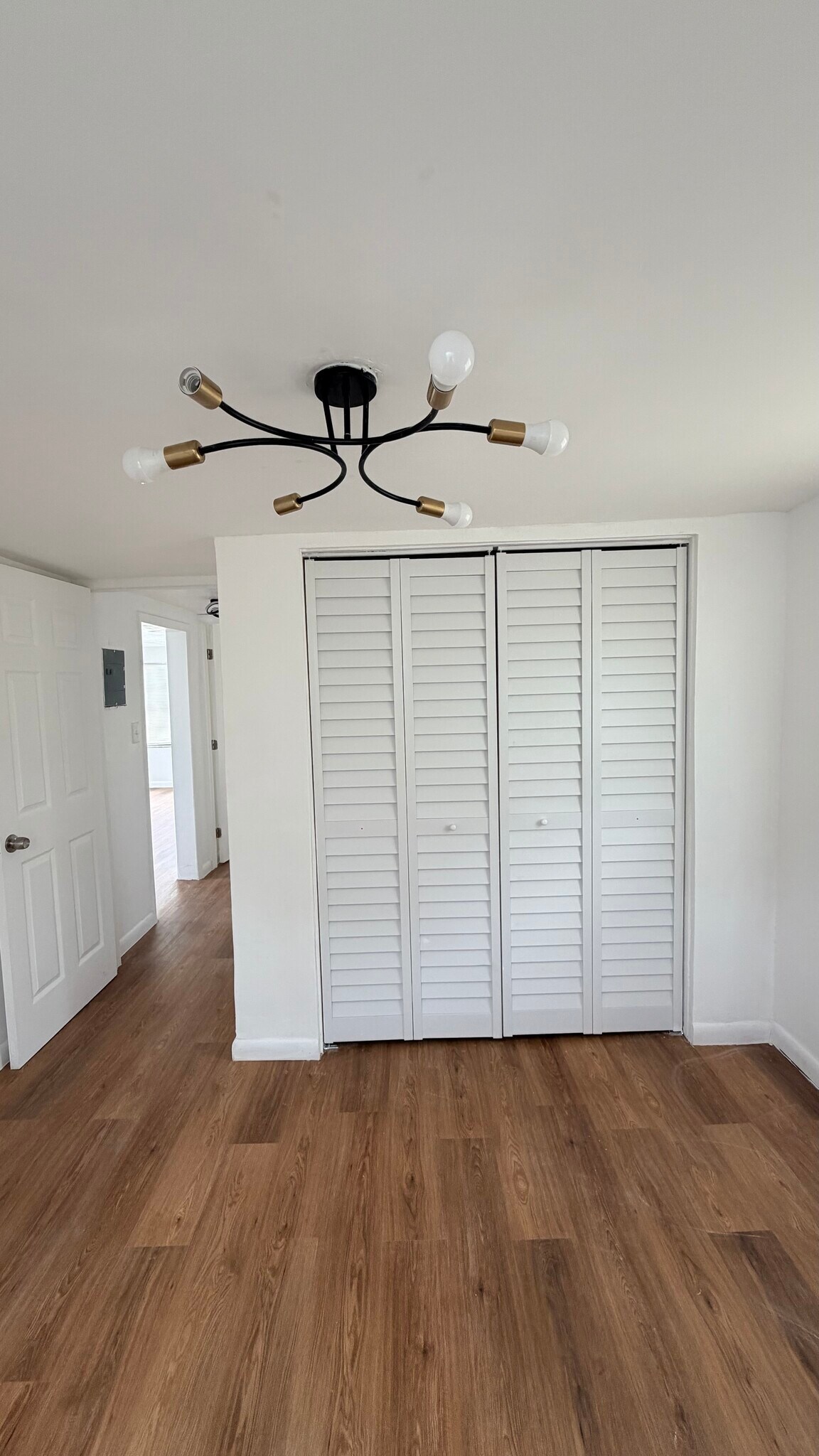 Building Photo - 414 Phippen Waiters Rd