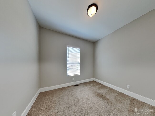 Building Photo - 162 Cobbler Cir