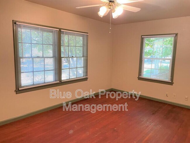 Building Photo - 337 W 1st Ave