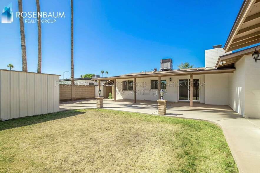 Building Photo - 2415 W Plata Ave