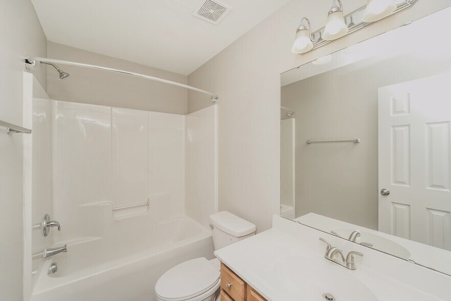 Building Photo - 12418 Dervish Ln