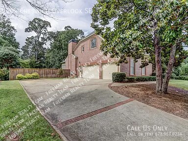 Building Photo - 704 Cheswich Overlook SE