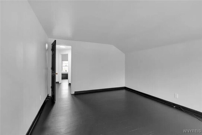 Building Photo - Callodine- 2 unit