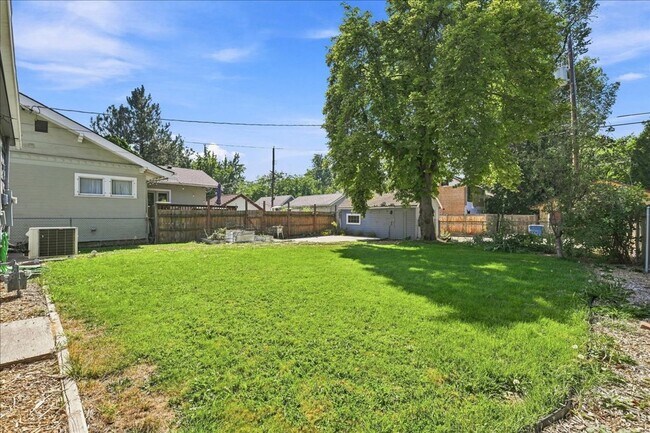 Building Photo - 1111 N 18th St