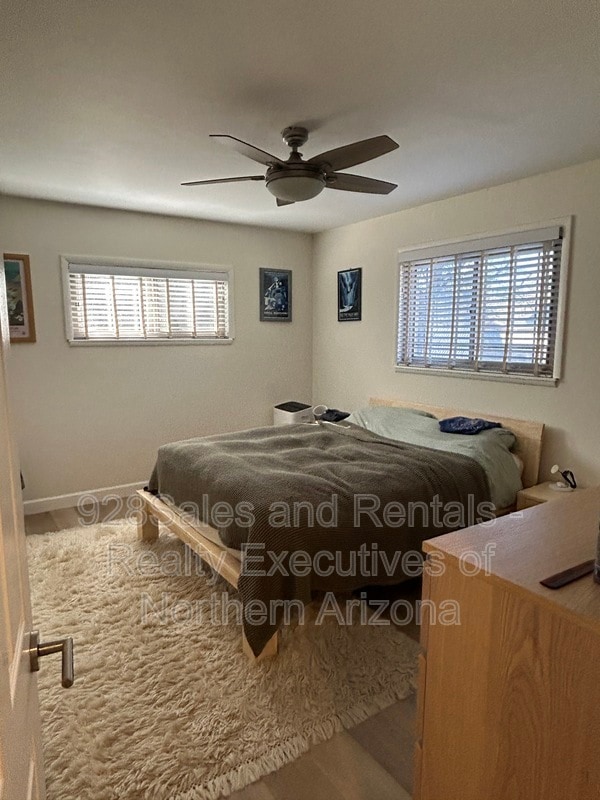 Building Photo - 1928 N Lynn Dr