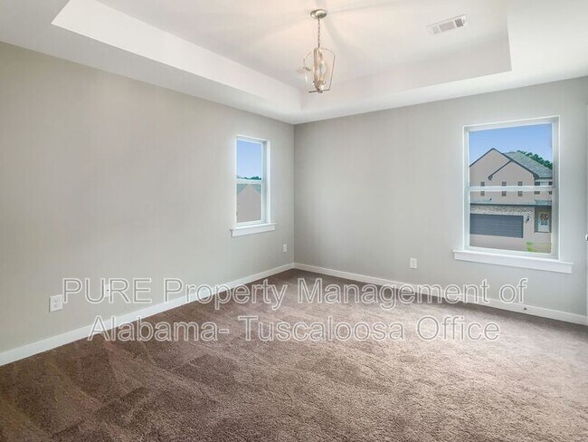 Building Photo - 14421 Chase Dr