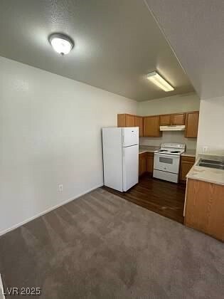 Building Photo - 2151 Hussium Hills St