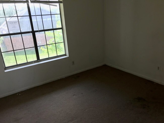 Building Photo - 950 Killoden Cir