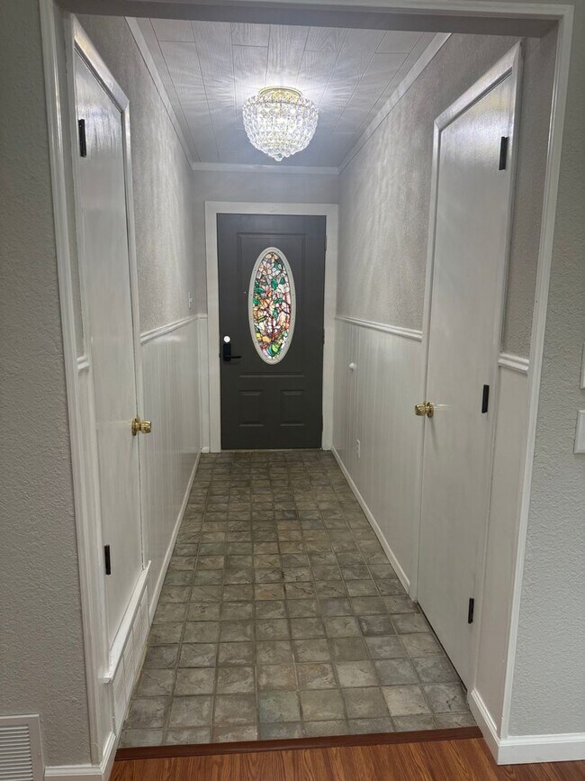 Building Photo - Lovely Crowley Home For Lease