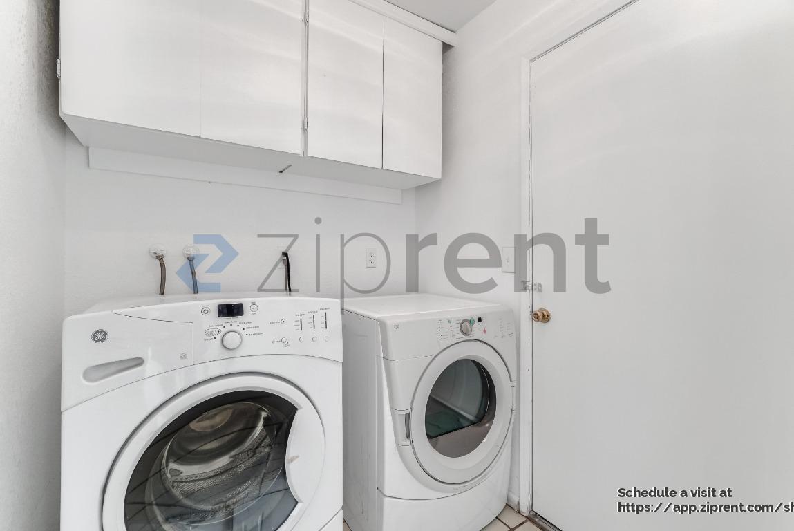 Building Photo - 2410 El Cid Ct