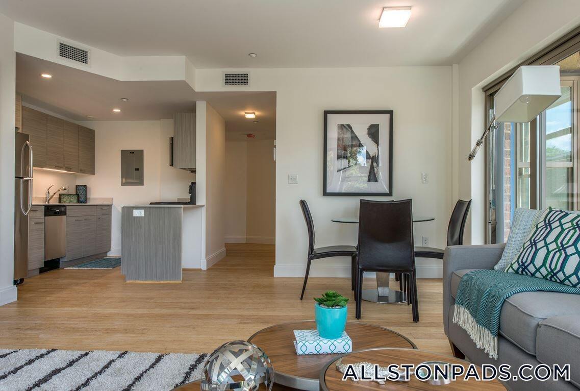 Building Photo - 40 Malvern St