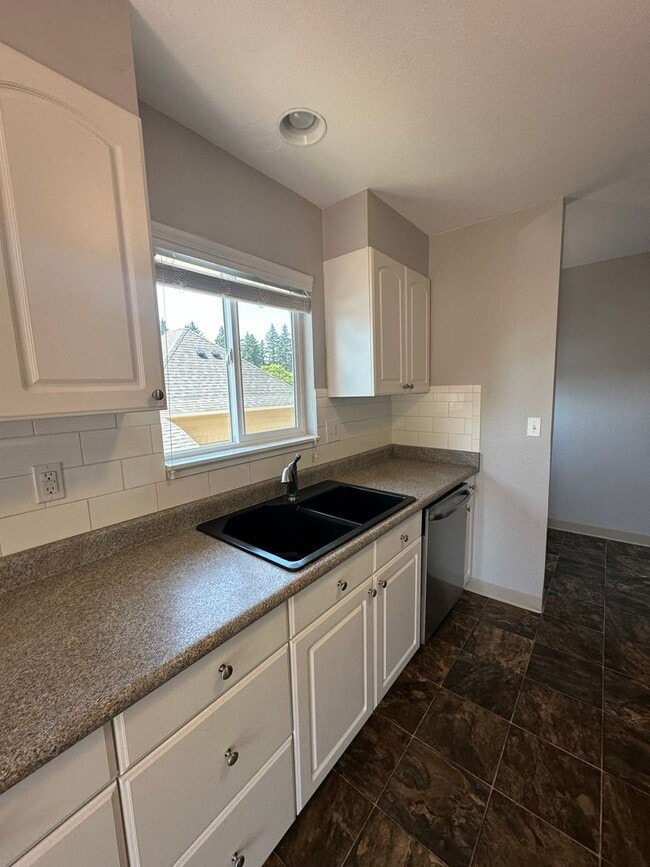 Building Photo - Wonderful Ranch Style Home in Camas!