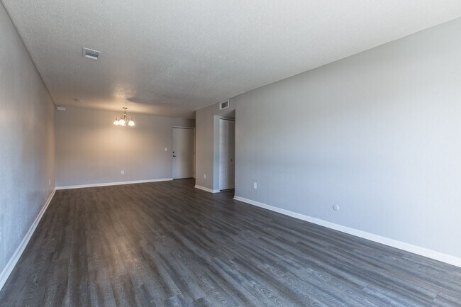 Floorplan - ROANOKE VILLAS