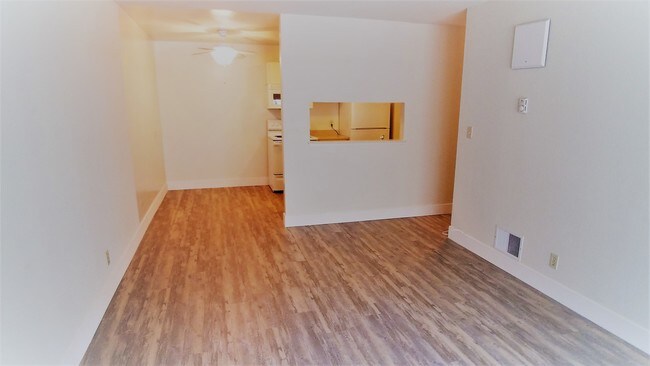 Building Photo - Sequoia Grove Apartments