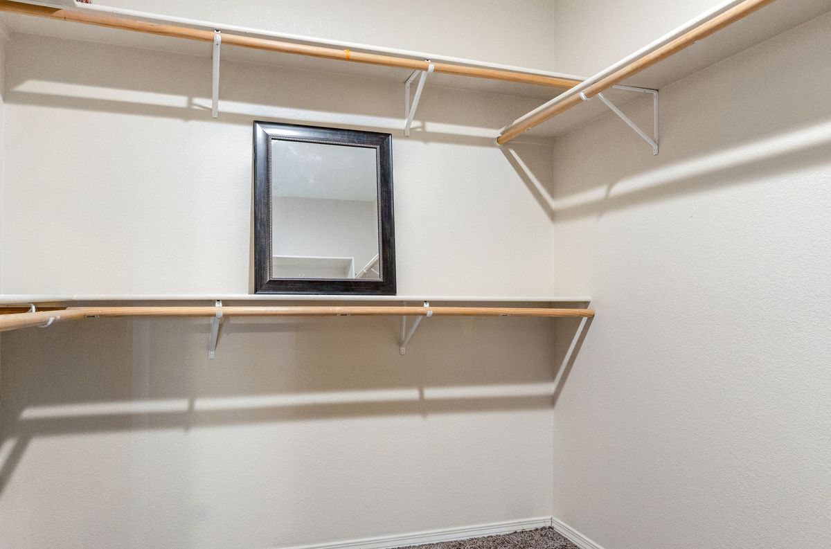 Building Photo - 1221 Paisano St NE