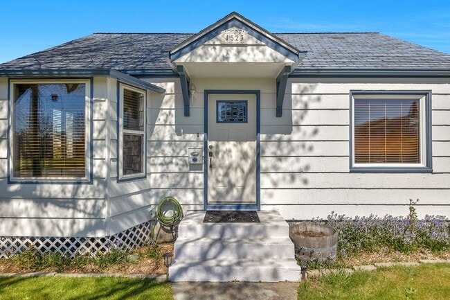 Building Photo - 4523 N 16th St