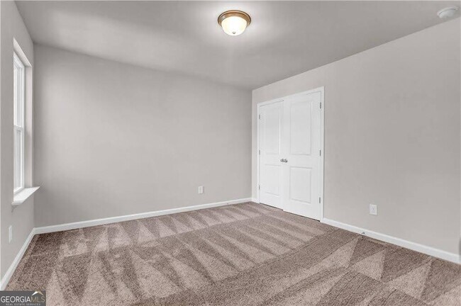 Building Photo - 1575 Villageside Ct