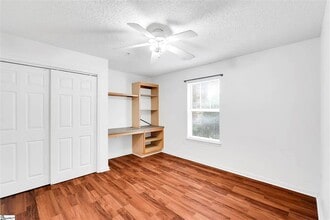 Building Photo - 1412 Harts Ridge Dr