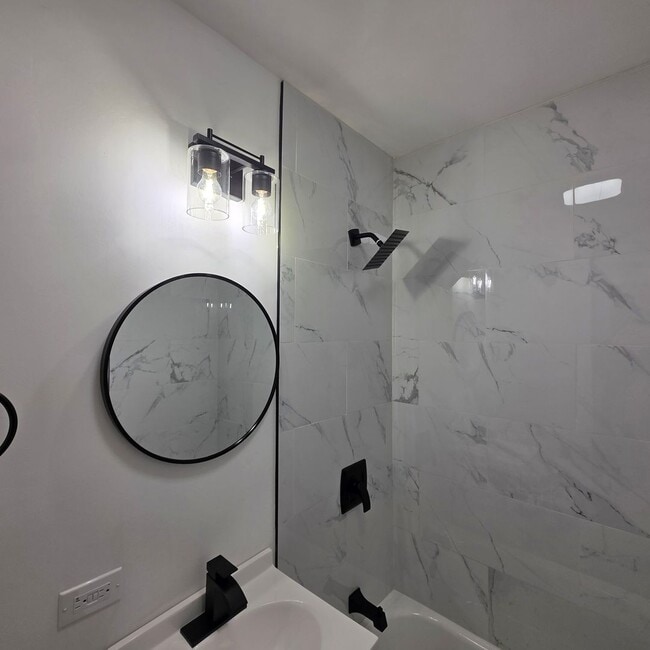 Building Photo - Perfect For You!!!!